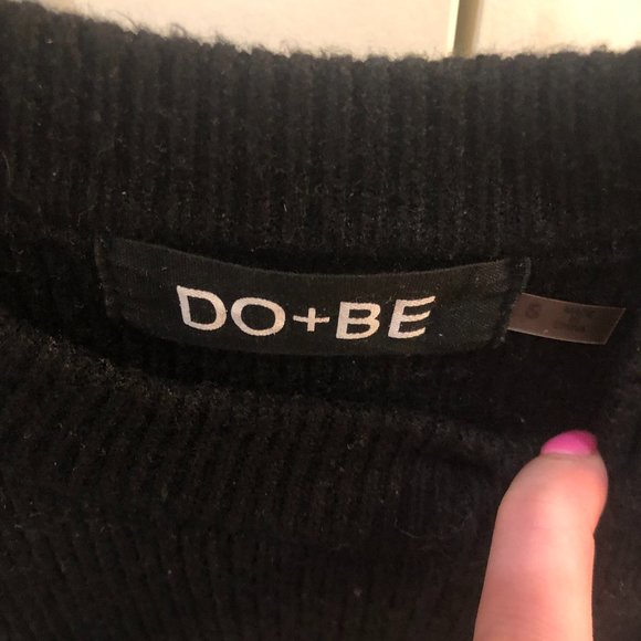 DO + BE Black Sweater - Picture 2 of 2